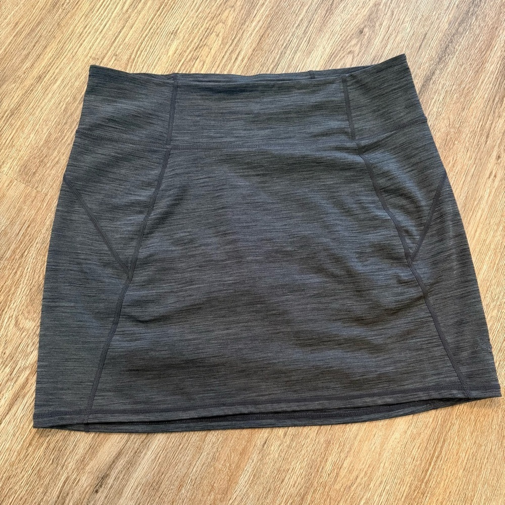 Kuhl Skulpt Skort Dark Gray Women’s Med Outdoor Hiking Camping Athletic Stretch
